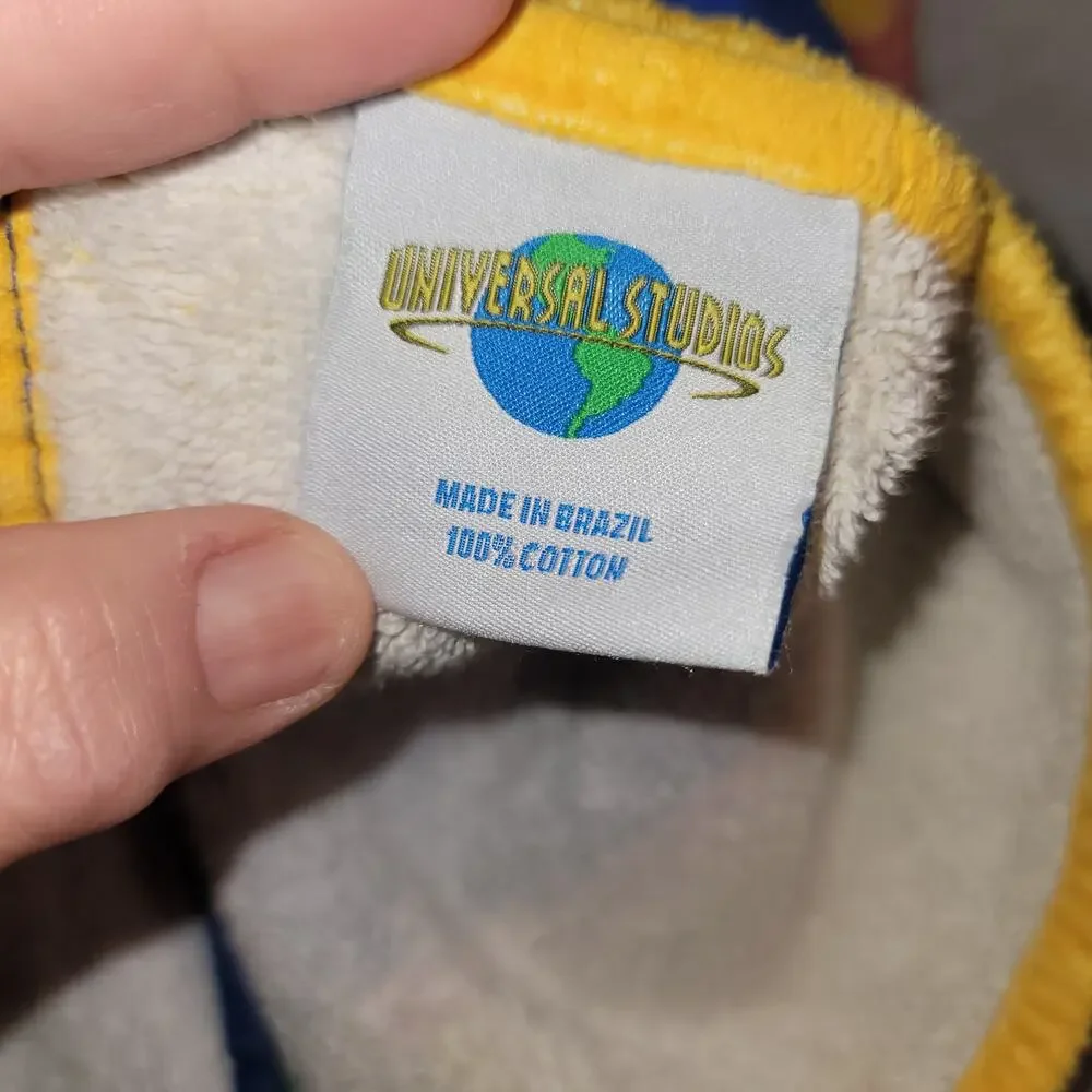 Universal Studio Graphic Beach towel large 26 x 52 Made Brazil 100% Cotton
